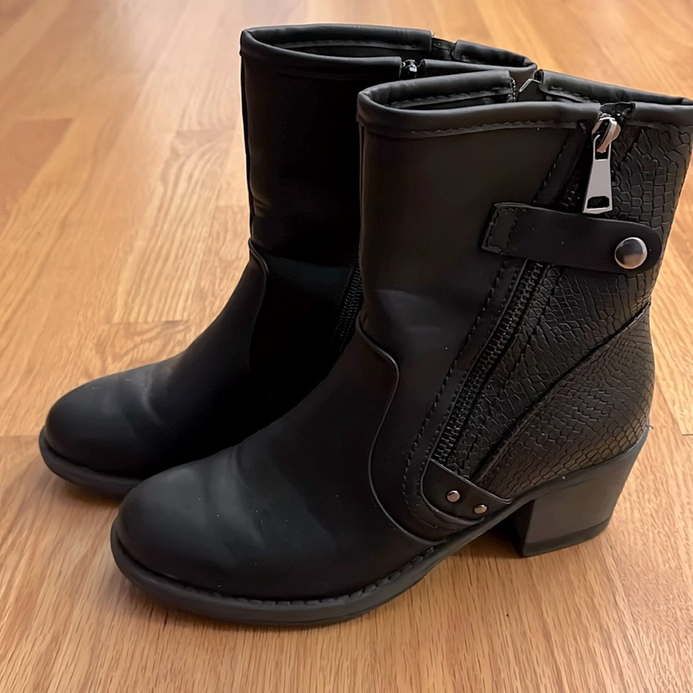 Women’s Boots with fur lining